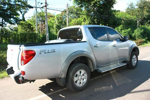 Mitsubishi Triton Doublecab Plus CNG