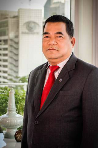 ดร.เอนก เพิ่มวงศ์เสนีย์