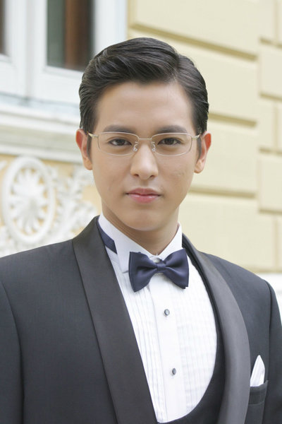 เจมส์ จิรายุ