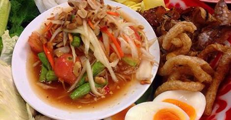 ส้มตำถาด “แซบๆ แต่แฝงด้วยอันตราย”