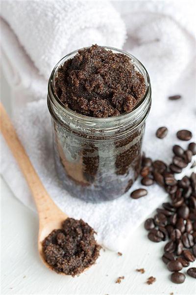 บอกลาปัญหาเซลลูไลท์ด้วยสูตรสครับจากกากกาแฟ